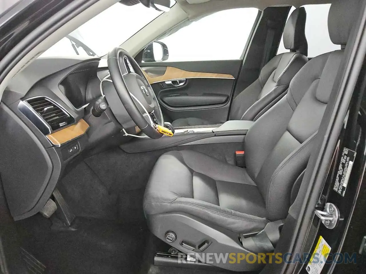 7 Photograph of a damaged car YV4H60CE4R1258471 VOLVO XC90 PLUS 2024