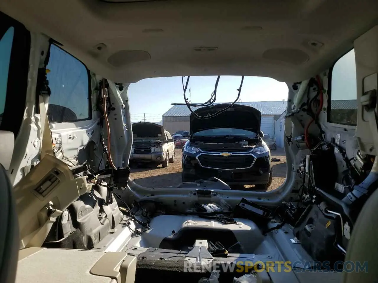10 Photograph of a damaged car YV4H60LE6R1209420 VOLVO XC90 PLUS 2024