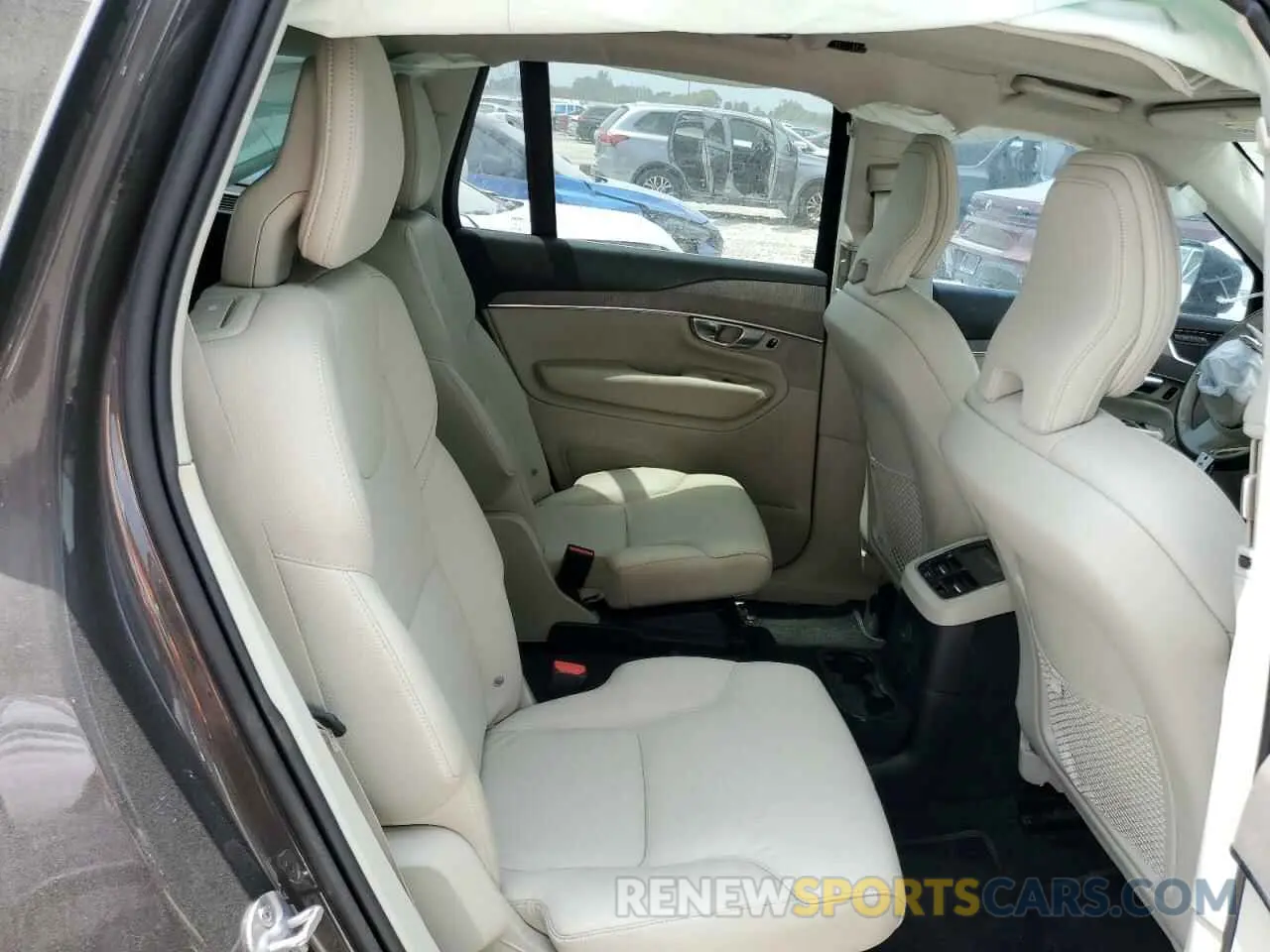 10 Фотография поврежденного автомобиля YV4H60LE9R1154901 VOLVO XC90 PLUS 2024
