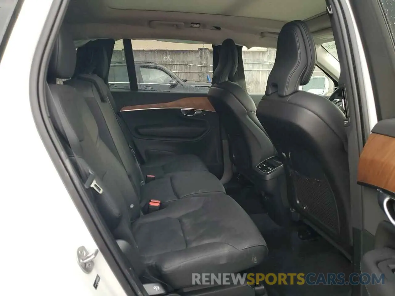 11 Фотография поврежденного автомобиля YV4L12PE0R1240466 VOLVO XC90 PLUS 2024