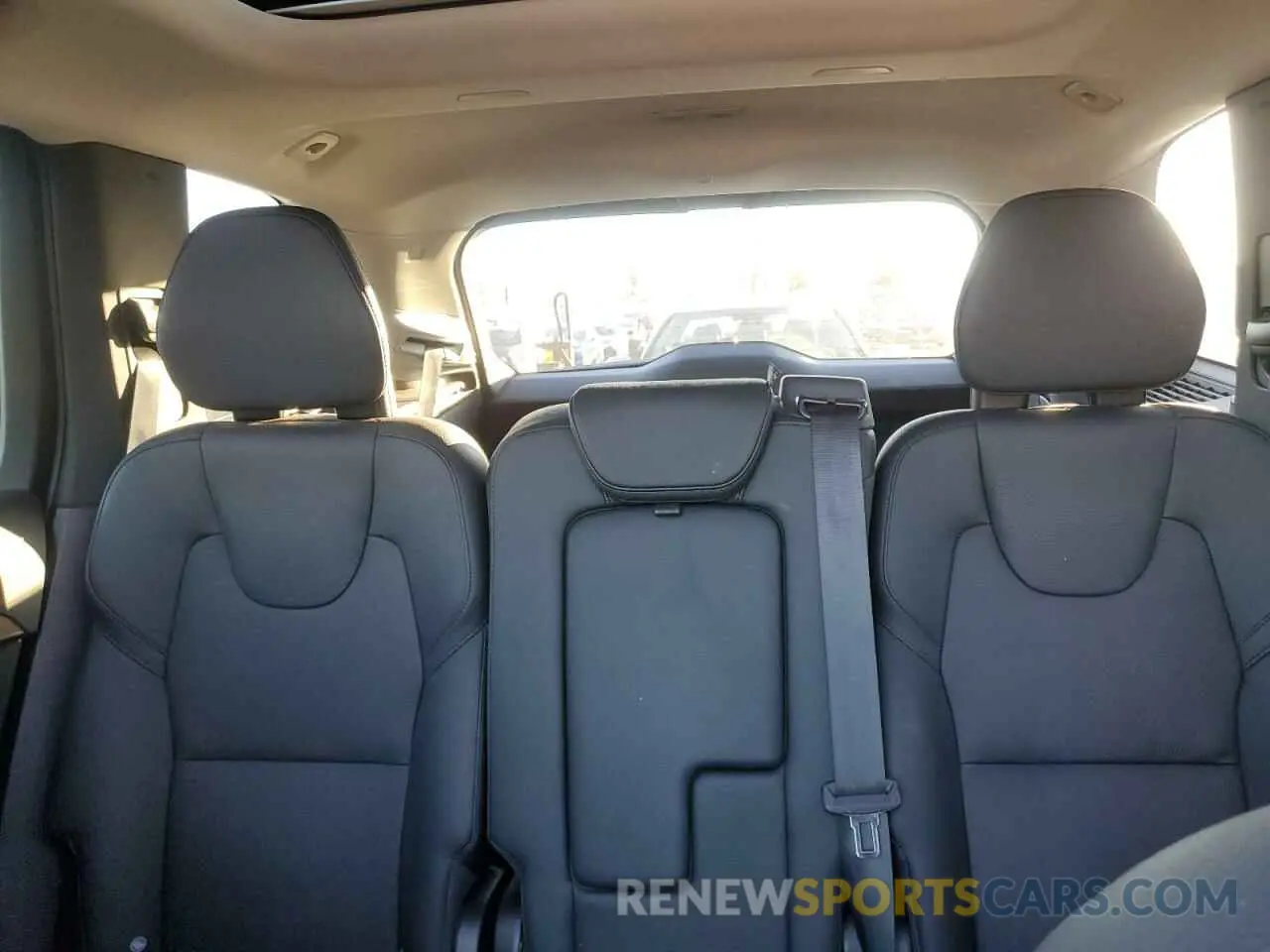 10 Фотография поврежденного автомобиля YV4L12PE1R1235535 VOLVO XC90 PLUS 2024