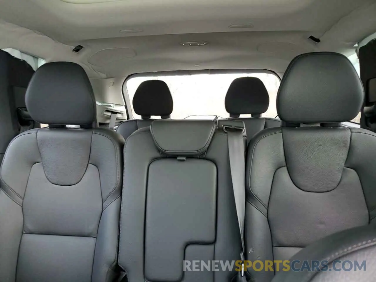 10 Фотография поврежденного автомобиля YV4L12PE8R1173048 VOLVO XC90 PLUS 2024