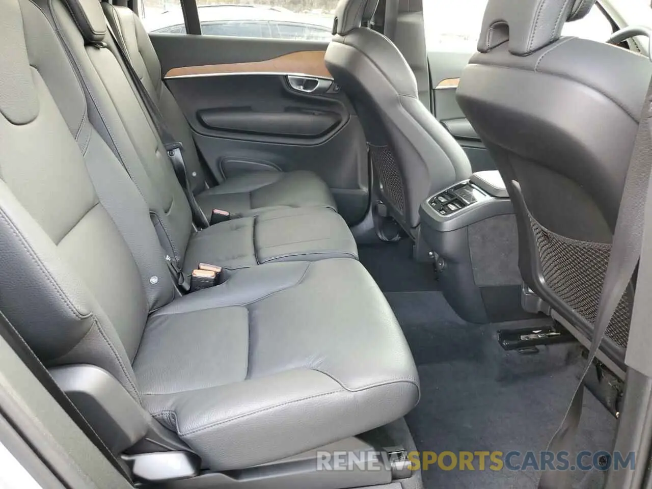11 Фотография поврежденного автомобиля YV4L12PE8R1173048 VOLVO XC90 PLUS 2024
