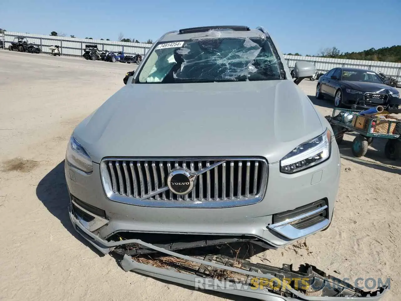 5 Photograph of a damaged car YV4L12PEXR1236571 VOLVO XC90 PLUS 2024