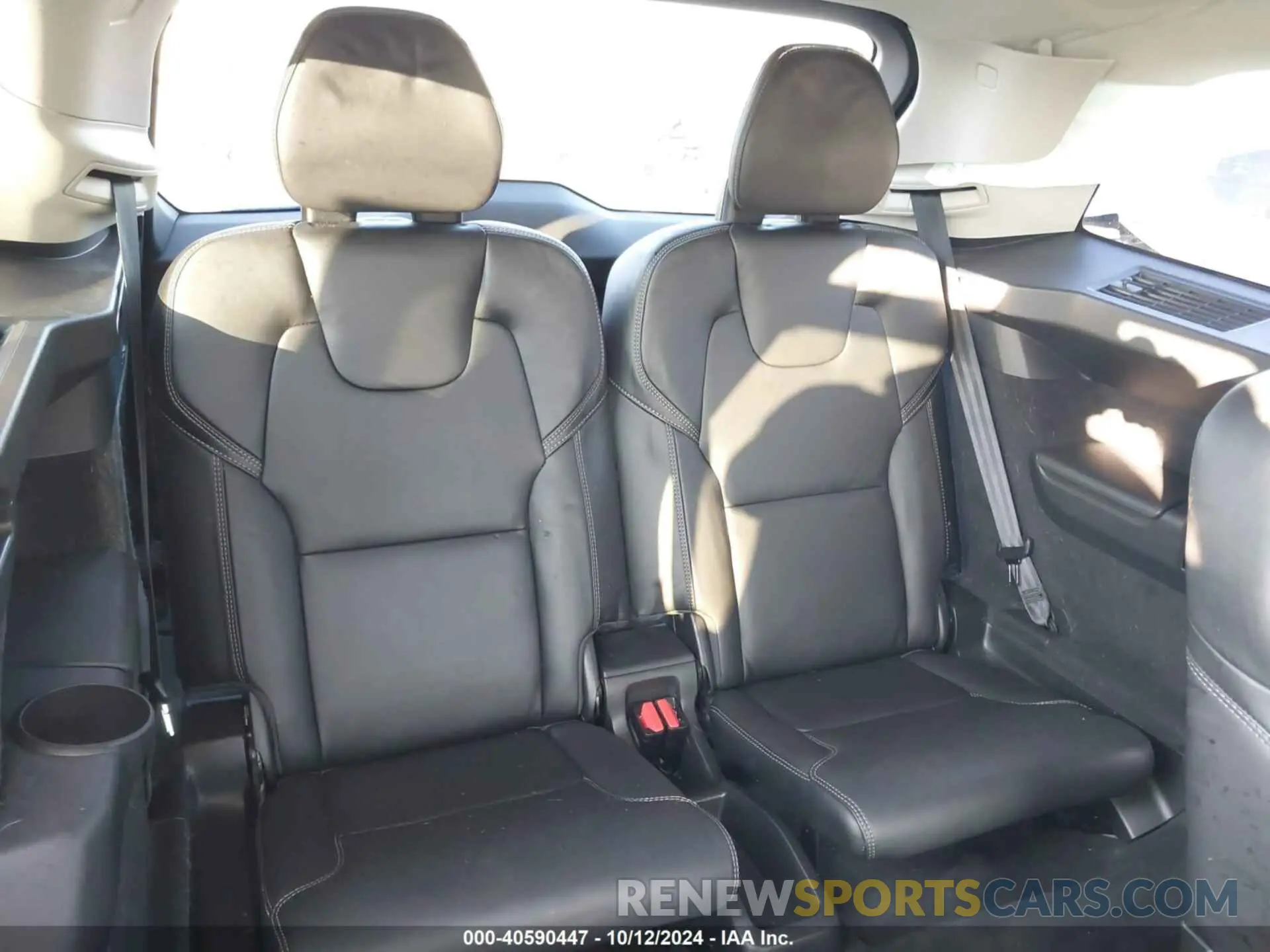 17 Фотография поврежденного автомобиля YV4BR00L6M1695350 VOLVO XC90 RECHARGE PLUG-IN HYBRID 2021