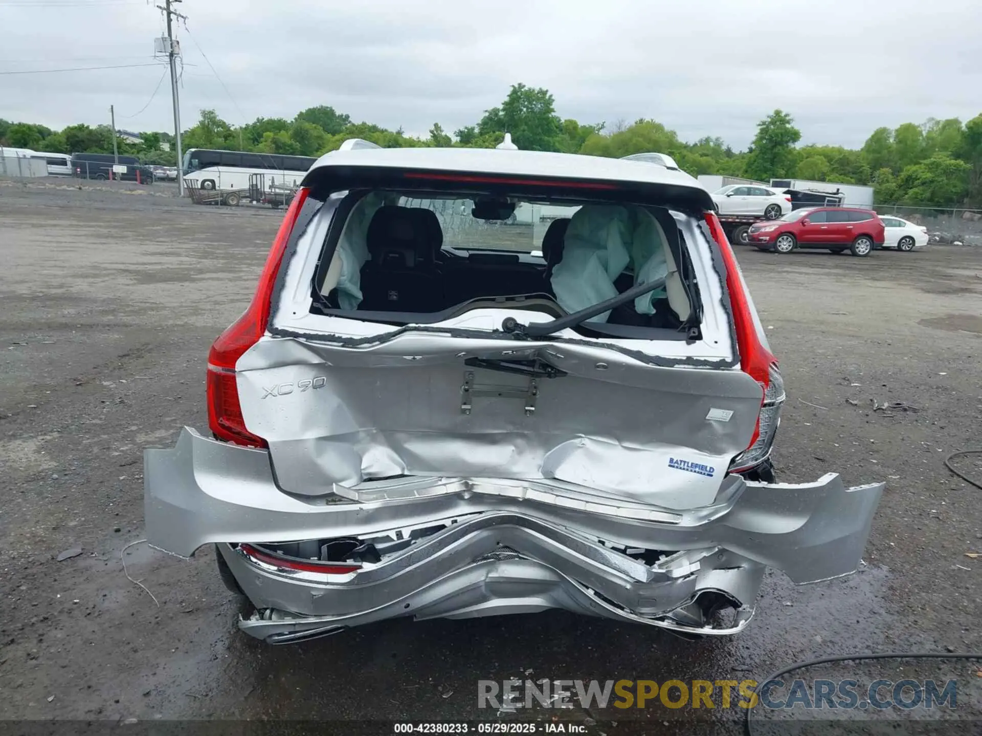 6 Photograph of a damaged car YV4BR0CK9M1692719 VOLVO XC90 RECHARGE PLUG-IN HYBRID 2021