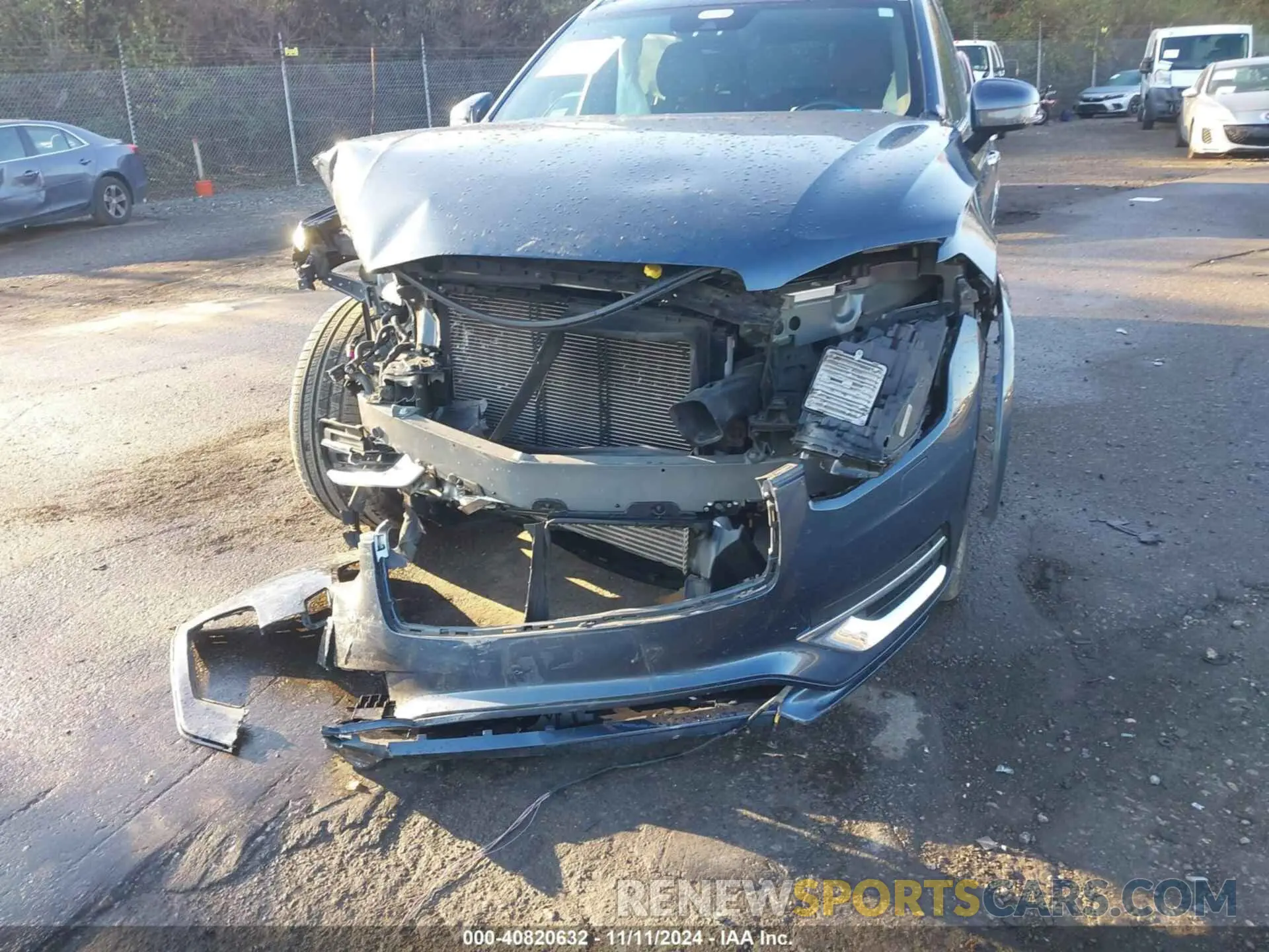 17 Photograph of a damaged car YV4BR0CL4N1816664 VOLVO XC90 RECHARGE PLUG-IN HYBRID 2022