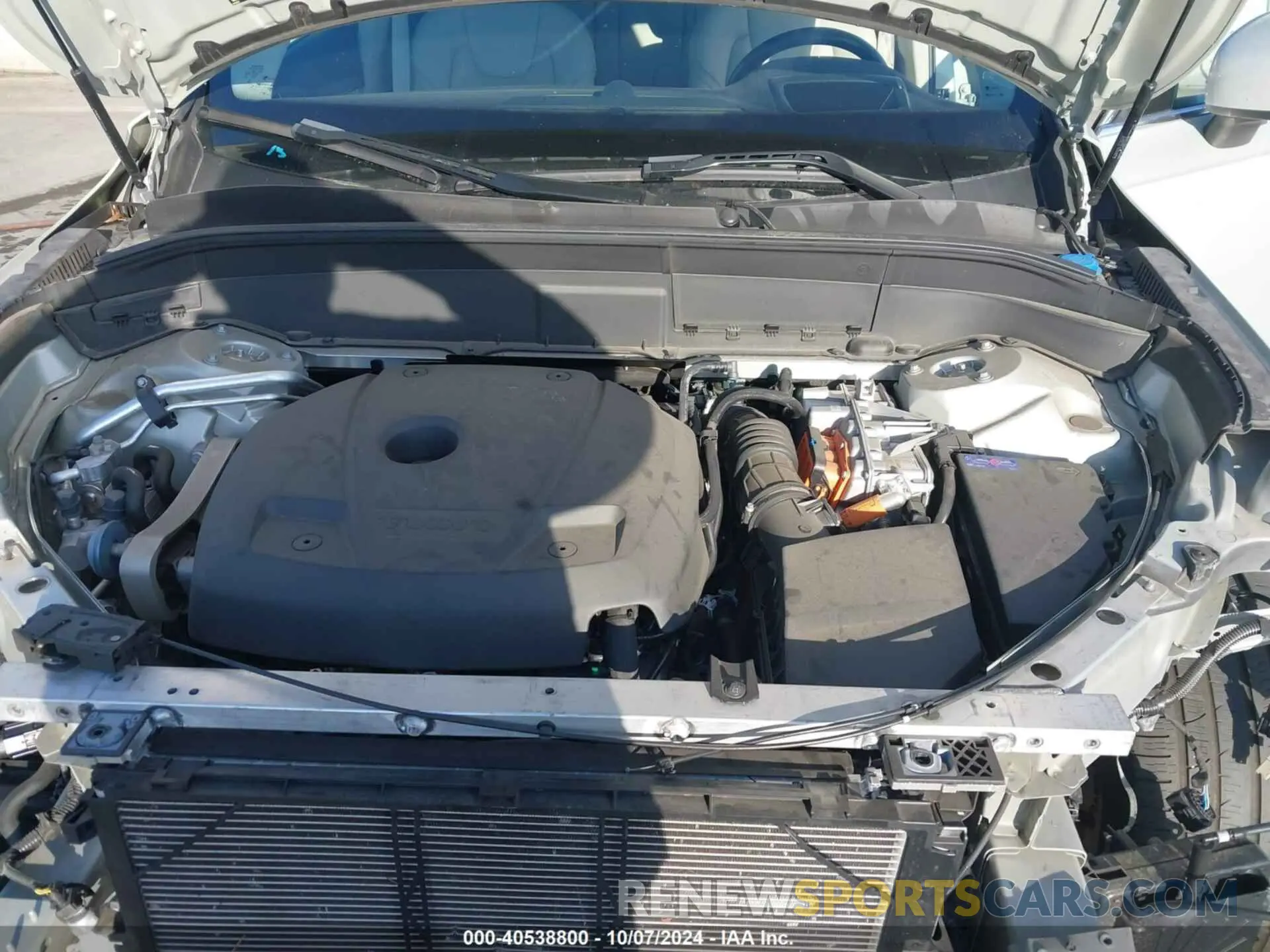 10 Photograph of a damaged car YV4BR0CL7N1814892 VOLVO XC90 RECHARGE PLUG-IN HYBRID 2022