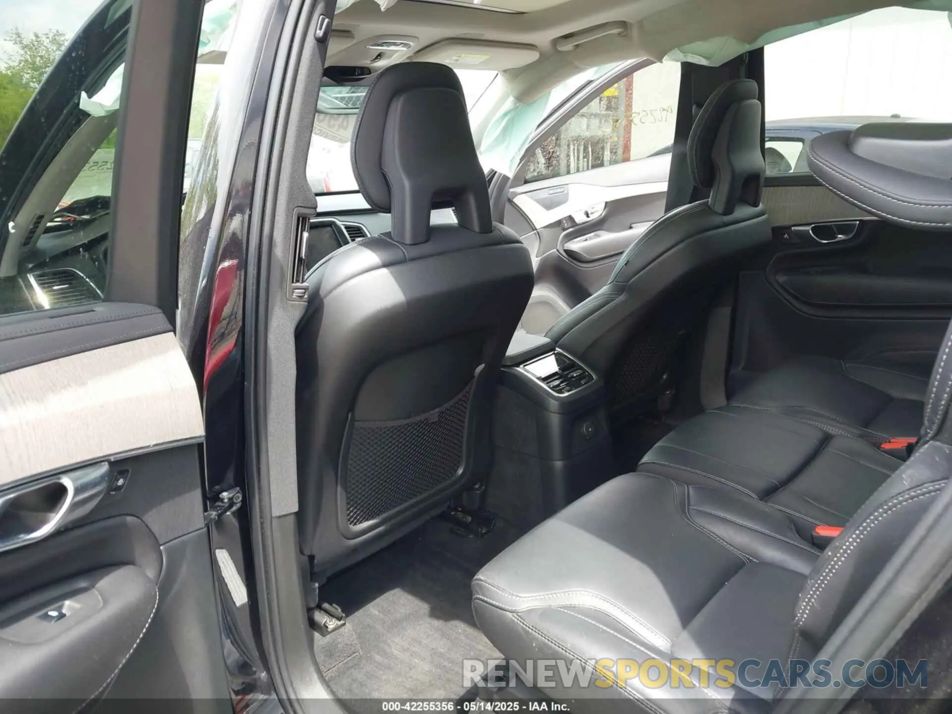 8 Photograph of a damaged car YV4BR0CL8N1792448 VOLVO XC90 RECHARGE PLUG-IN HYBRID 2022