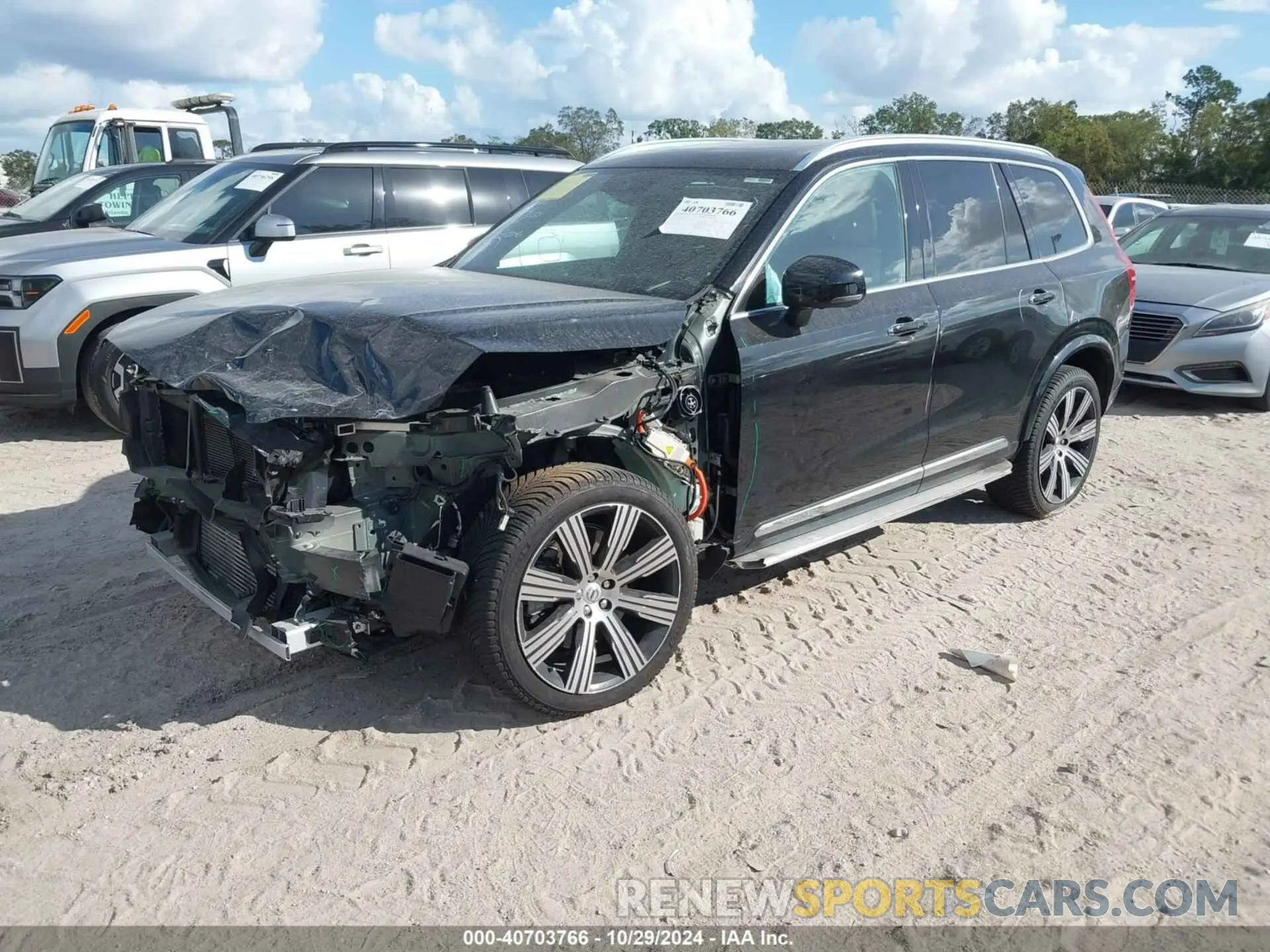 2 Photograph of a damaged car YV4BR0CL9N1813646 VOLVO XC90 RECHARGE PLUG-IN HYBRID 2022