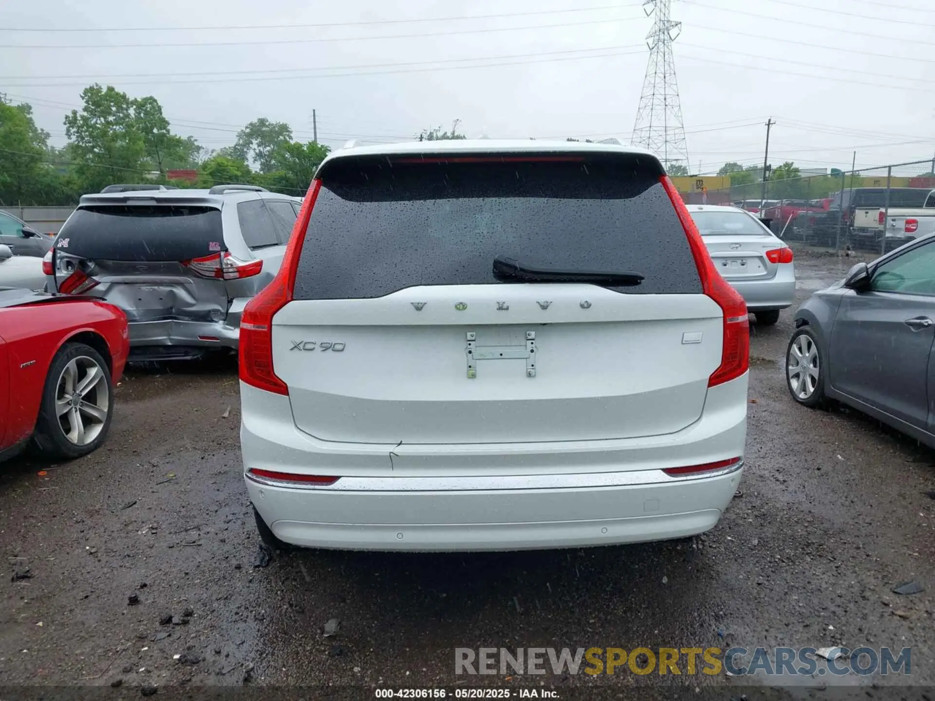 16 Photograph of a damaged car YV4H600N0P1982255 VOLVO XC90 RECHARGE PLUG-IN HYBRID 2023