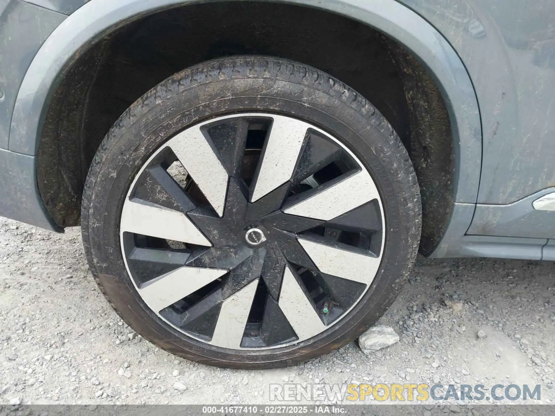 12 Photograph of a damaged car YV4H60CA3P1950747 VOLVO XC90 RECHARGE PLUG-IN HYBRID 2023