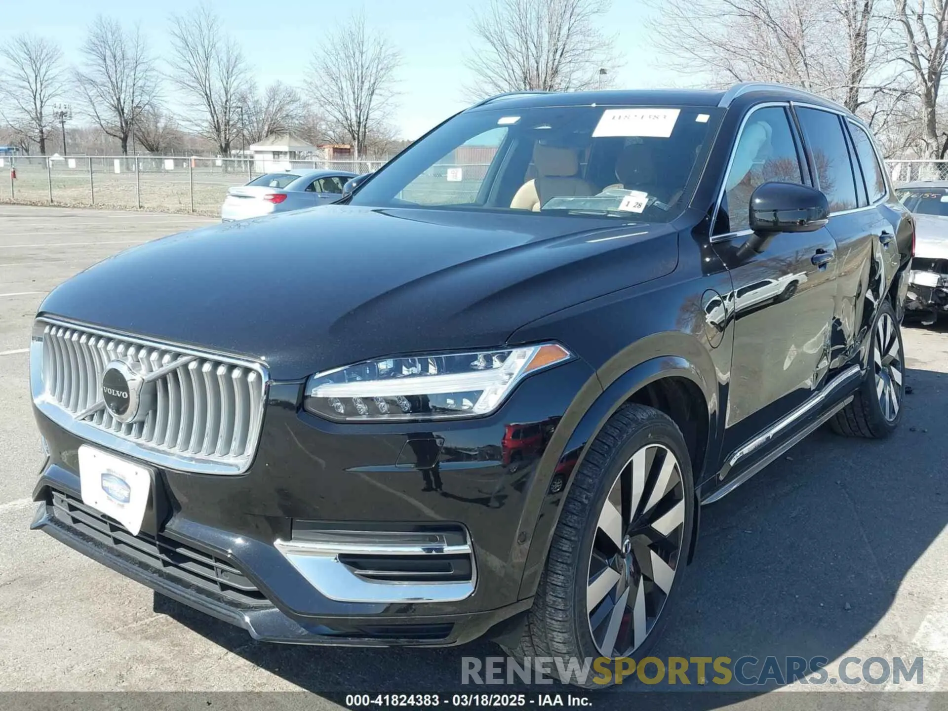 2 Photograph of a damaged car YV4H60CA8P1942854 VOLVO XC90 RECHARGE PLUG-IN HYBRID 2023
