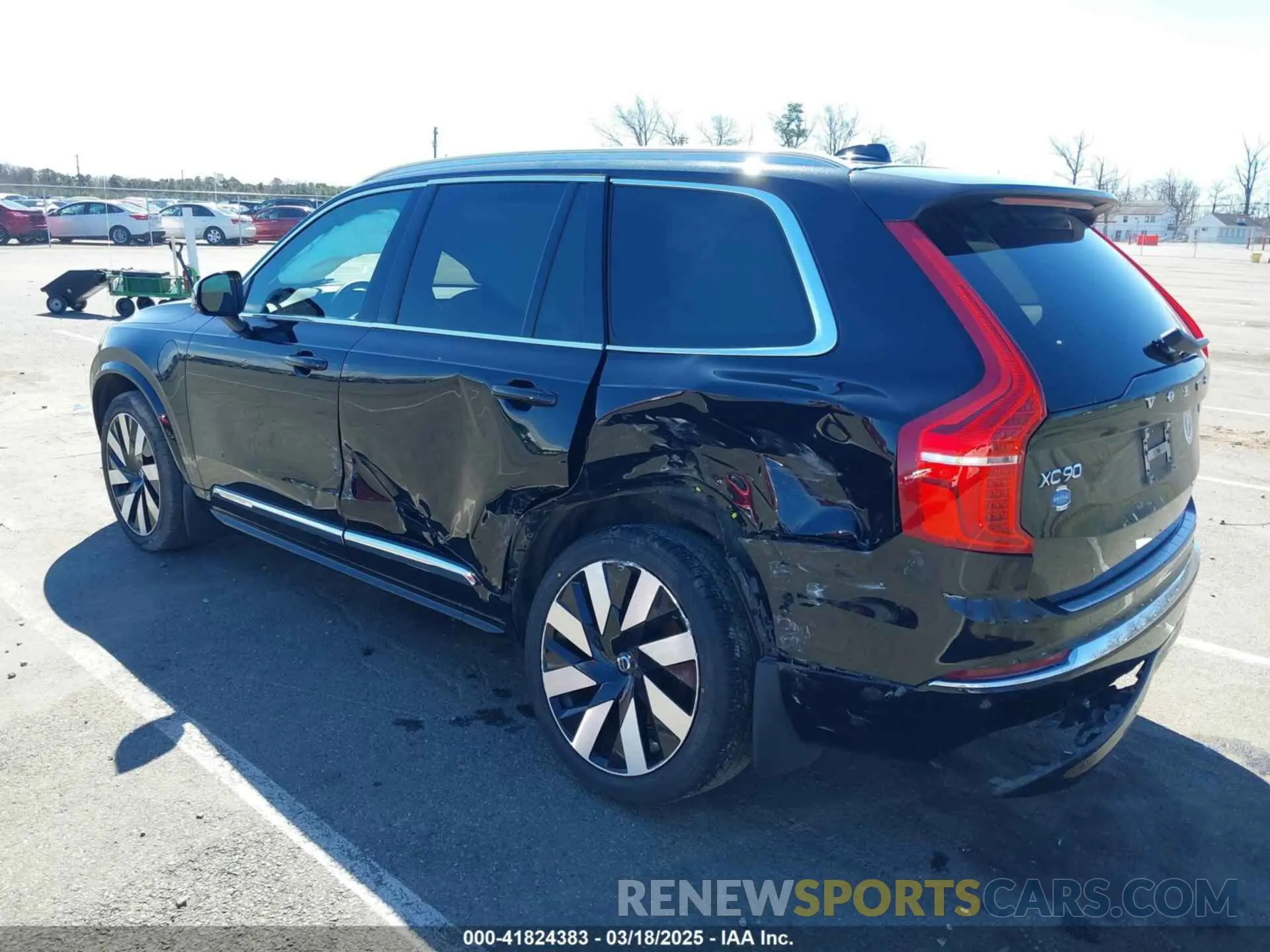 6 Photograph of a damaged car YV4H60CA8P1942854 VOLVO XC90 RECHARGE PLUG-IN HYBRID 2023