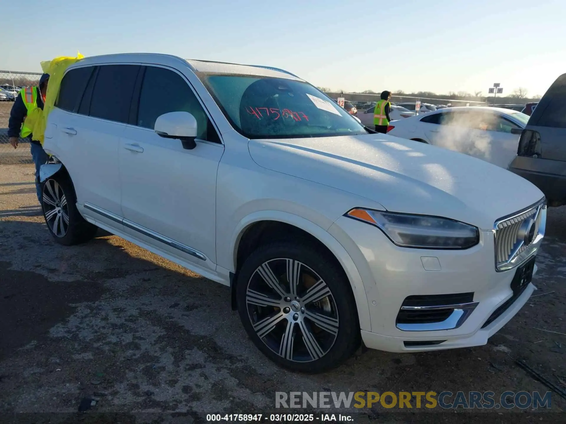 1 Photograph of a damaged car YV4H60CF2R1187327 VOLVO XC90 RECHARGE PLUG-IN HYBRID 2024