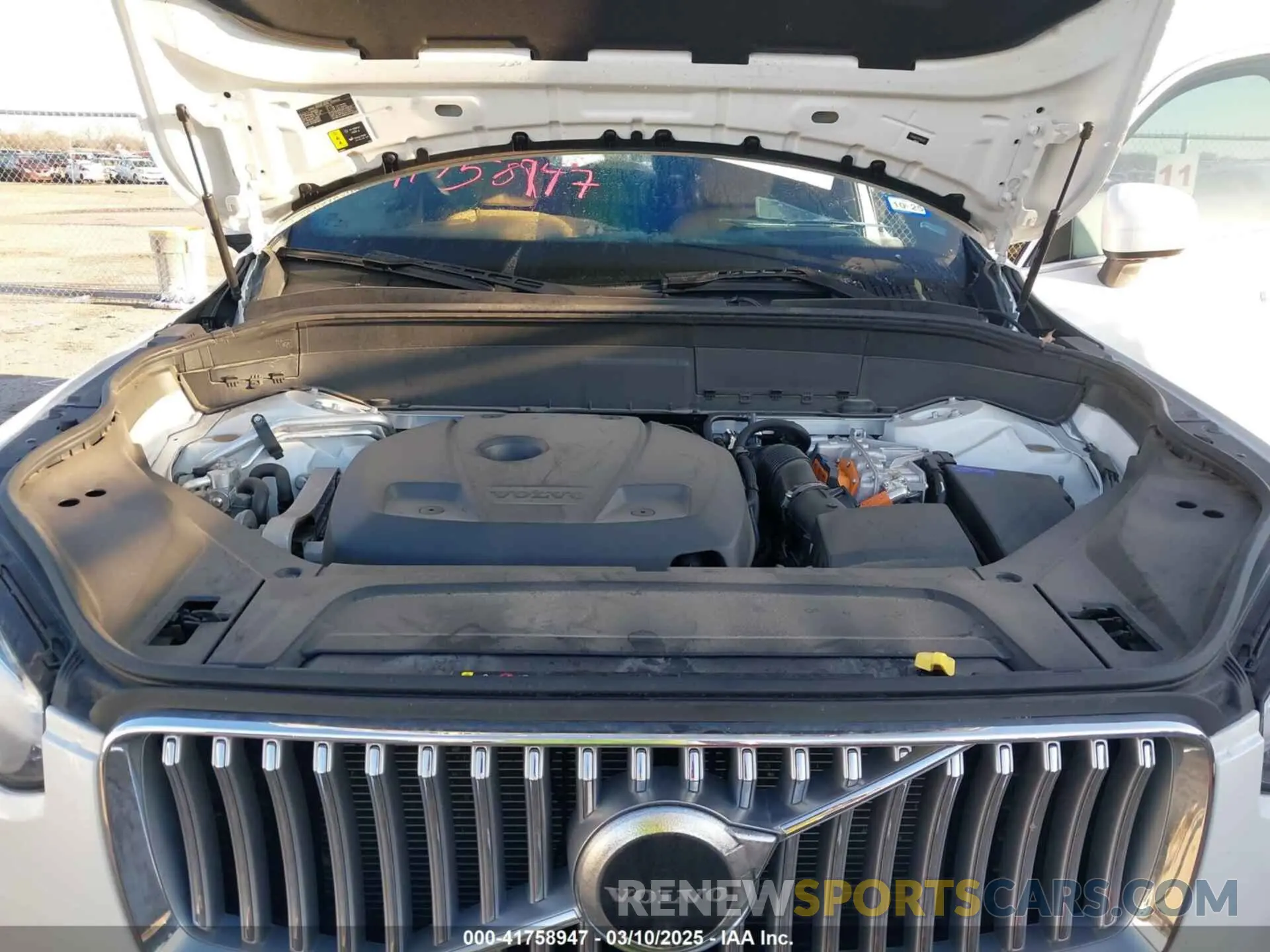 10 Photograph of a damaged car YV4H60CF2R1187327 VOLVO XC90 RECHARGE PLUG-IN HYBRID 2024