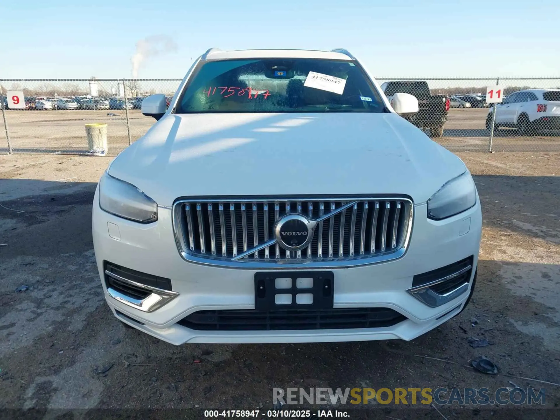 12 Photograph of a damaged car YV4H60CF2R1187327 VOLVO XC90 RECHARGE PLUG-IN HYBRID 2024