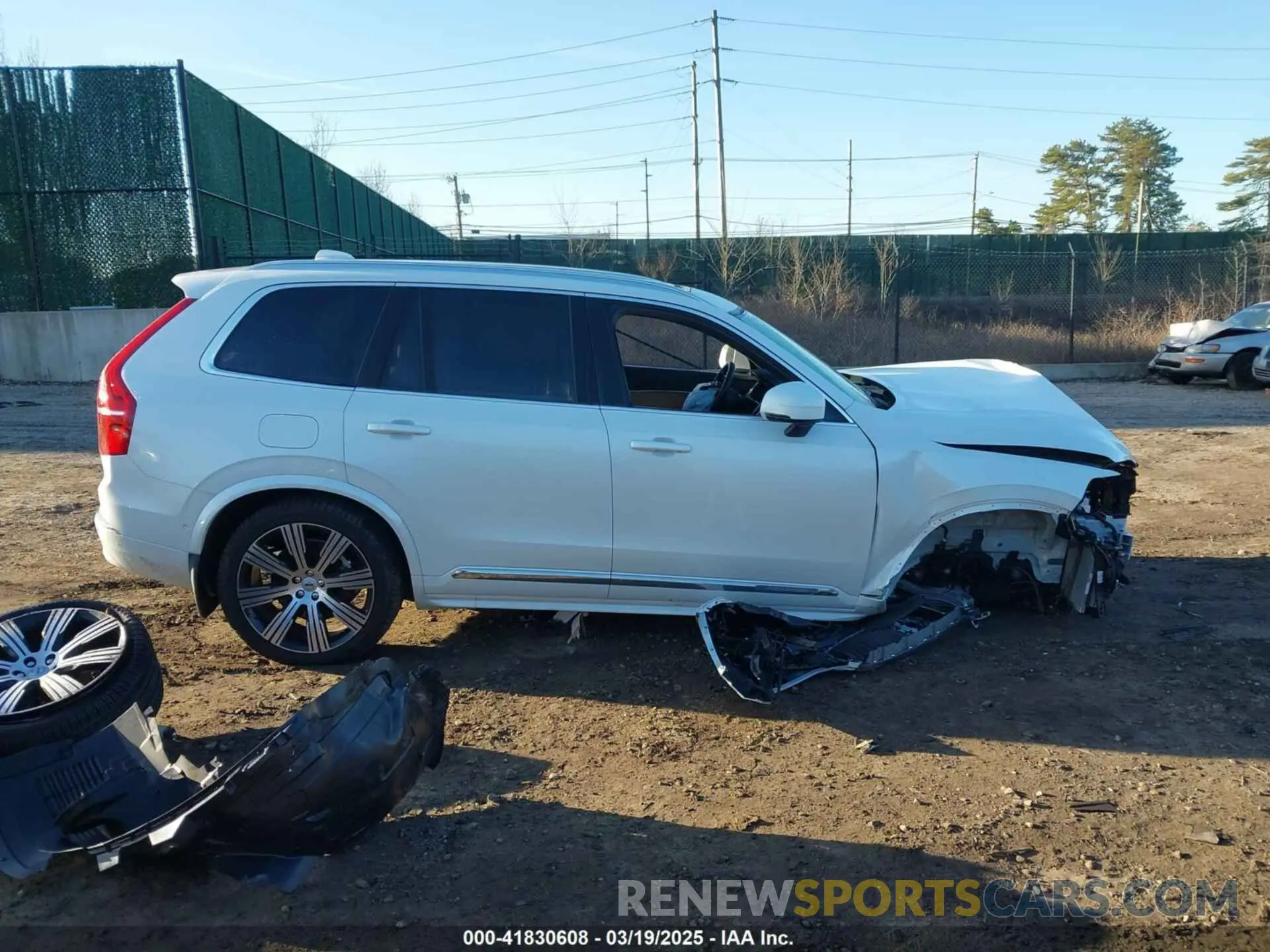 13 Photograph of a damaged car YV4H60CF6R1249568 VOLVO XC90 RECHARGE PLUG-IN HYBRID 2024