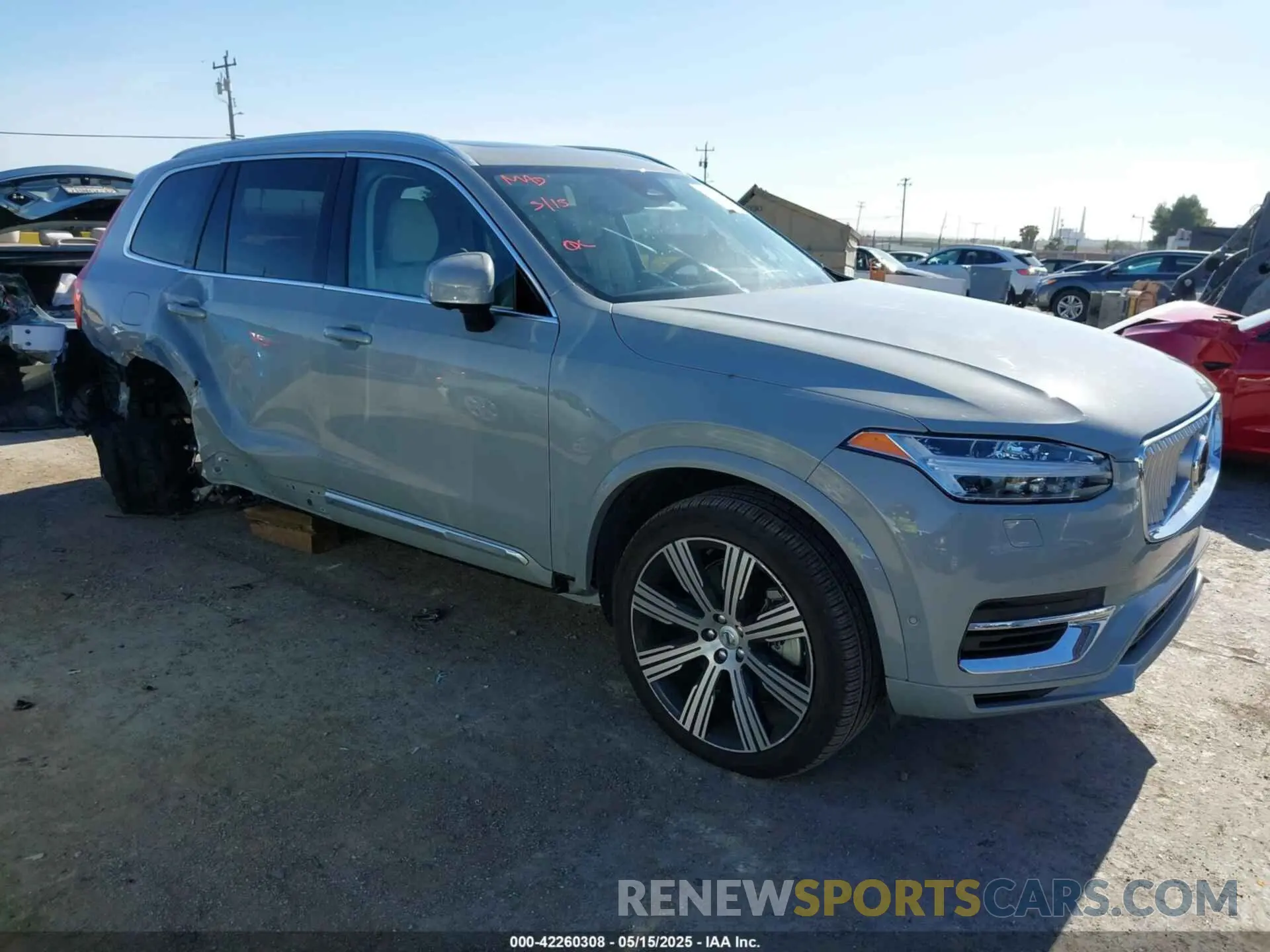 1 Фотография поврежденного автомобиля YV4H60LF1R1235240 VOLVO XC90 RECHARGE PLUG-IN HYBRID 2024