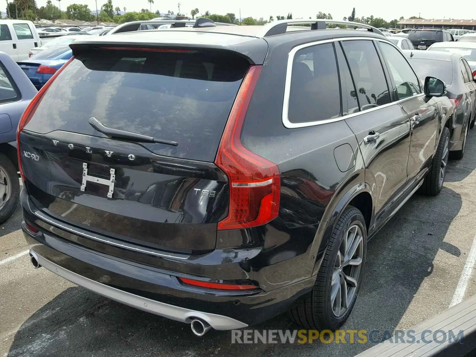 4 Photograph of a damaged car YV4102PK0K1418494 VOLVO XC90 T5 2019