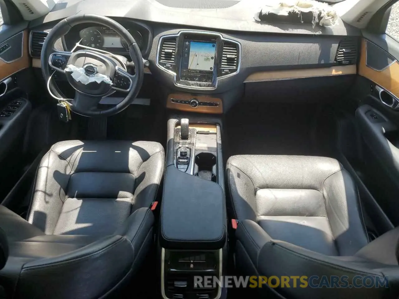 8 Photograph of a damaged car YV4BR00K2M1683963 VOLVO XC90 T8 RE 2021