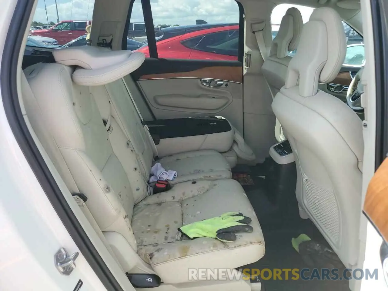 11 Photograph of a damaged car YV4BR0CK0M1693905 VOLVO XC90 T8 RE 2021