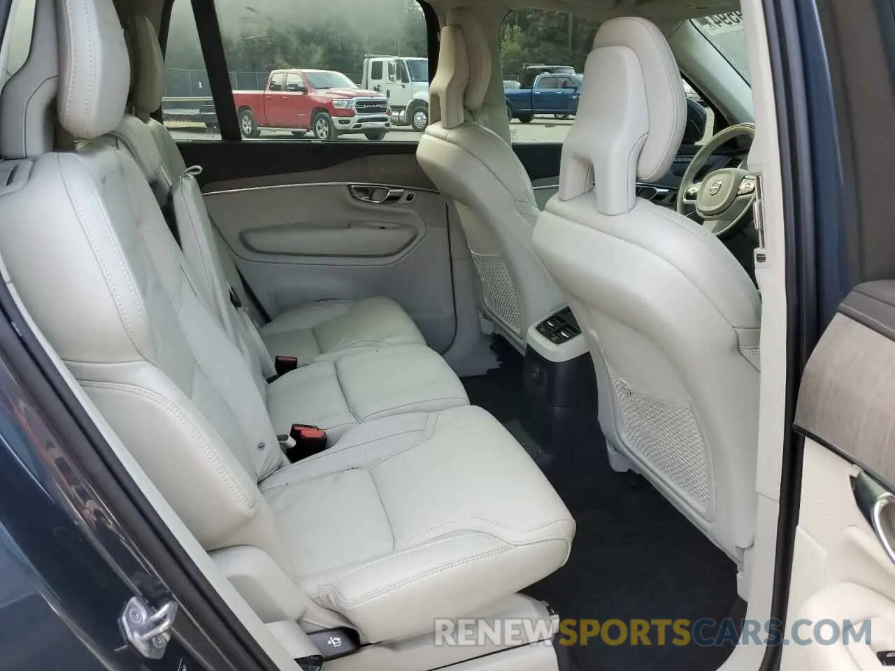11 Photograph of a damaged car YV4BR0CL0M1738477 VOLVO XC90 T8 RE 2021