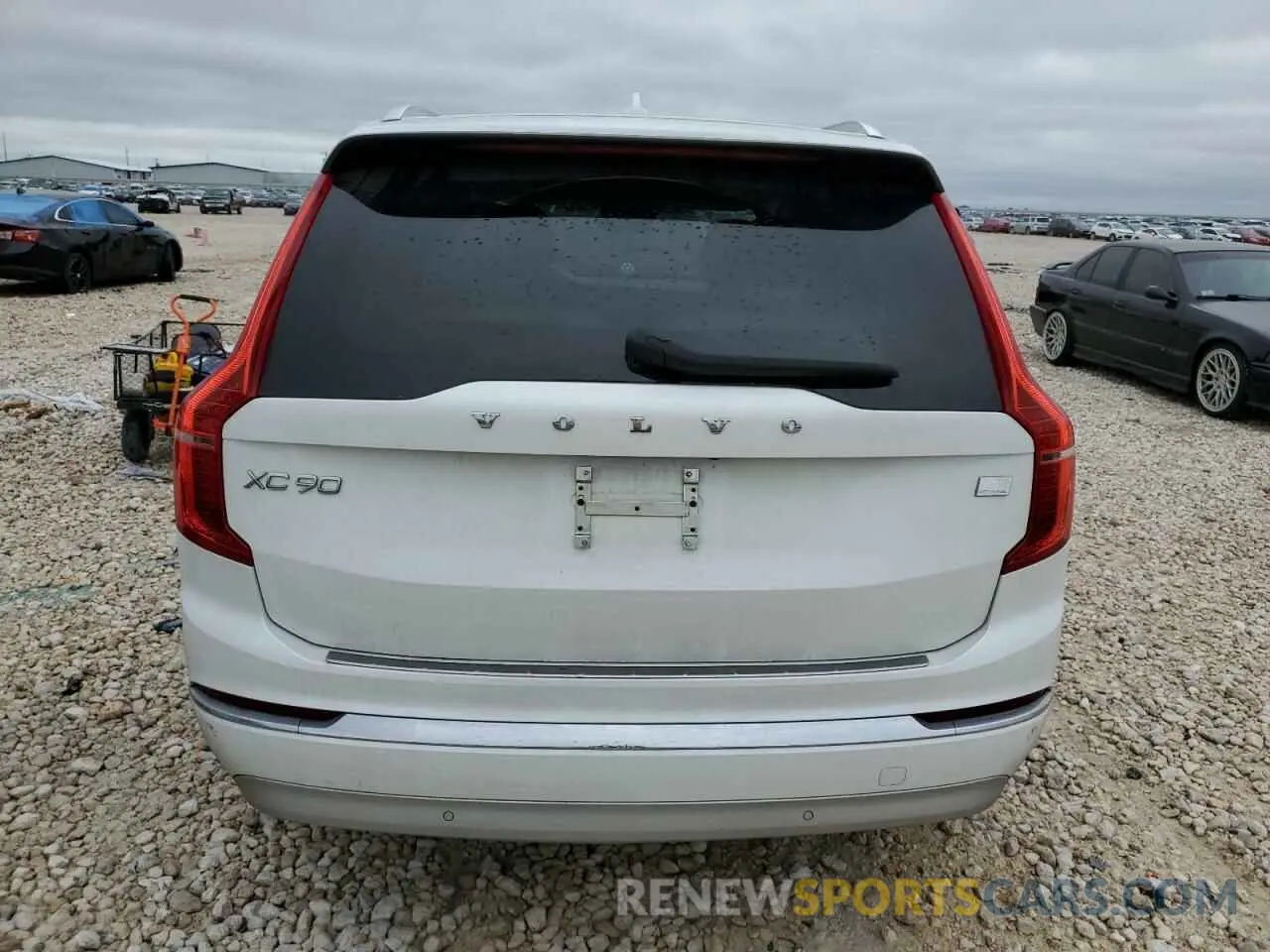 6 Photograph of a damaged car YV4BR0CK6N1782489 VOLVO XC90 T8 RE 2022