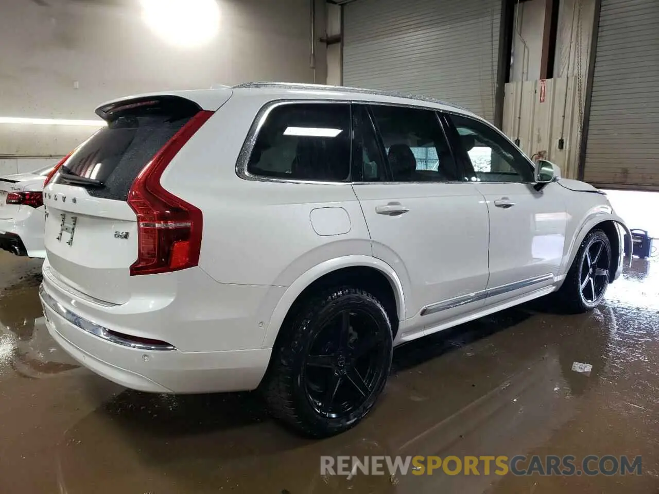 3 Фотография поврежденного автомобиля YV40621A6P1919228 VOLVO XC90 ULTIM 2023