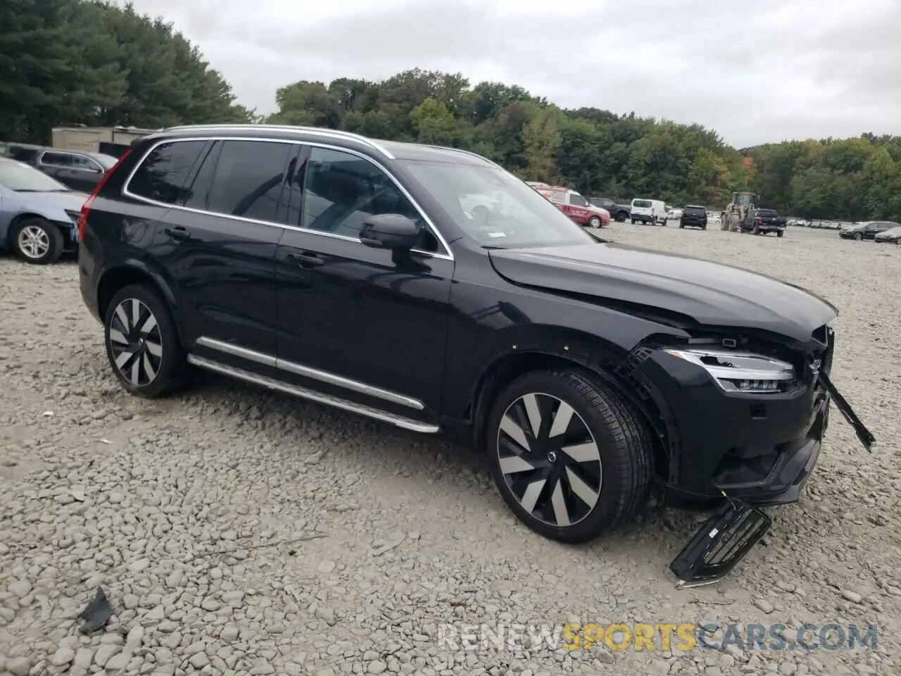 4 Photograph of a damaged car YV4H60CA3P1927839 VOLVO XC90 ULTIM 2023